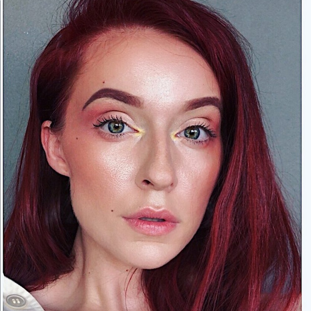 Meet your Posher, Maegan